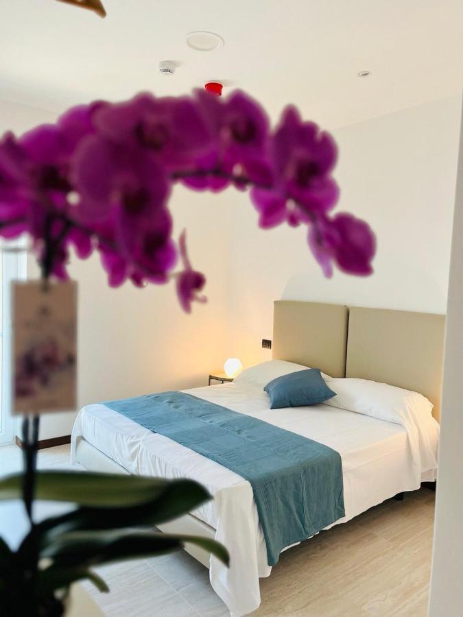 Stella Del Mare Hotel ซันตามารีเนลลา ภายนอก รูปภาพ